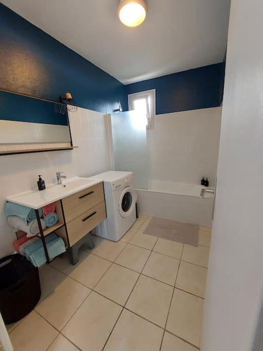 2 Pieces A Deux Pas De La Plage. Apartment Фуенан Екстериор снимка